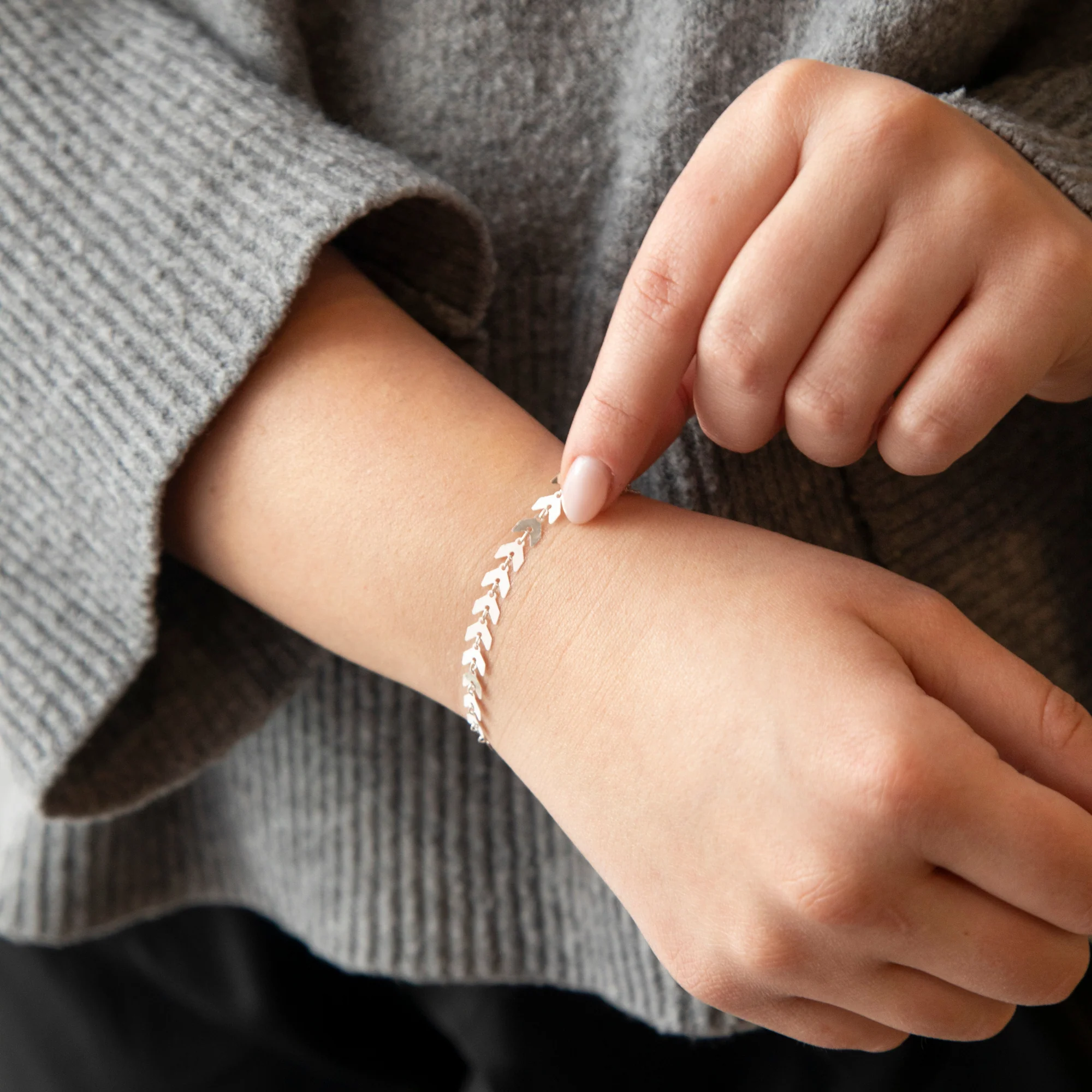 Fiona Permanent Jewelry Chain, Continuous Arrow Elements, Available in Sterling Silver - Image 2